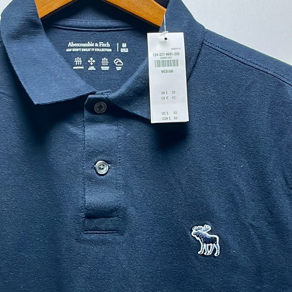 NWT Abercrombie Navy moisture wicking polo size med - Picture 1 of 6